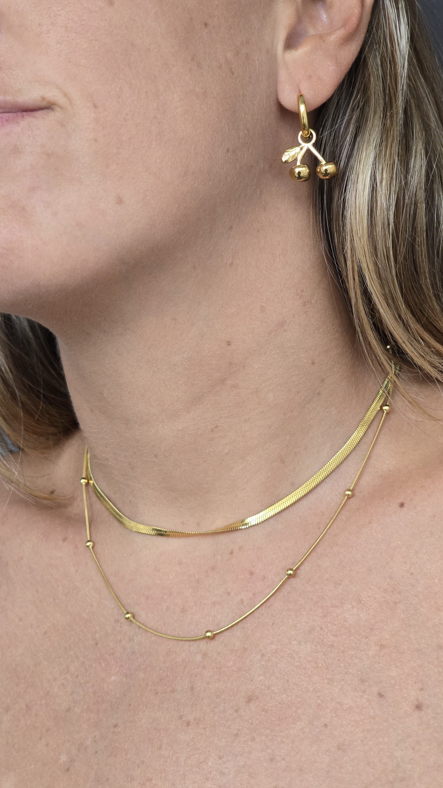 ARETES CEREZAS ORO 18K LAMINADO