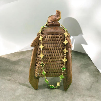 COLLAR TREBOLES DORADOS