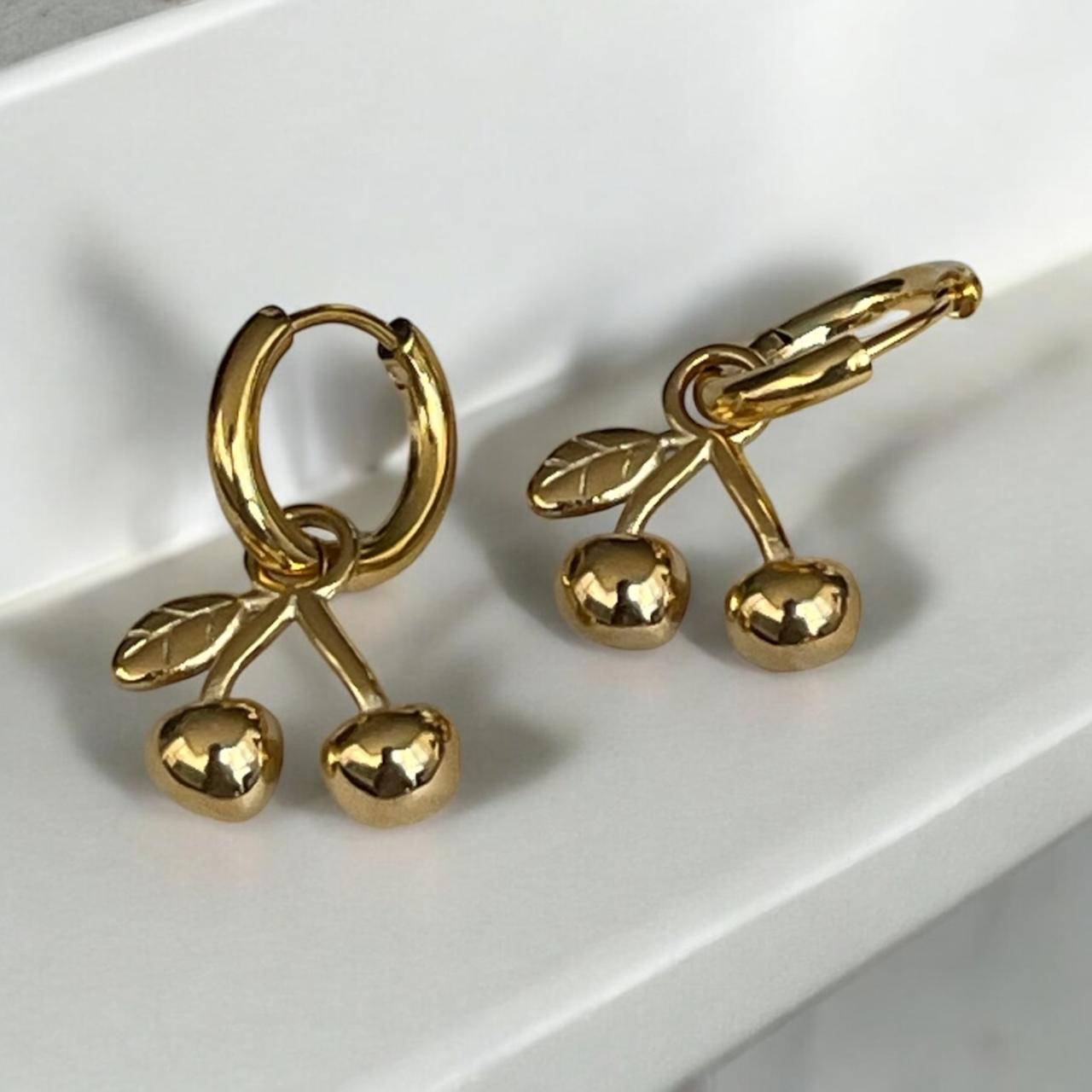 ARETES CEREZAS ORO 18K LAMINADO