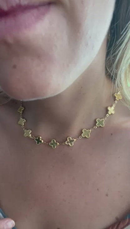 COLLAR TREBOLES DORADOS